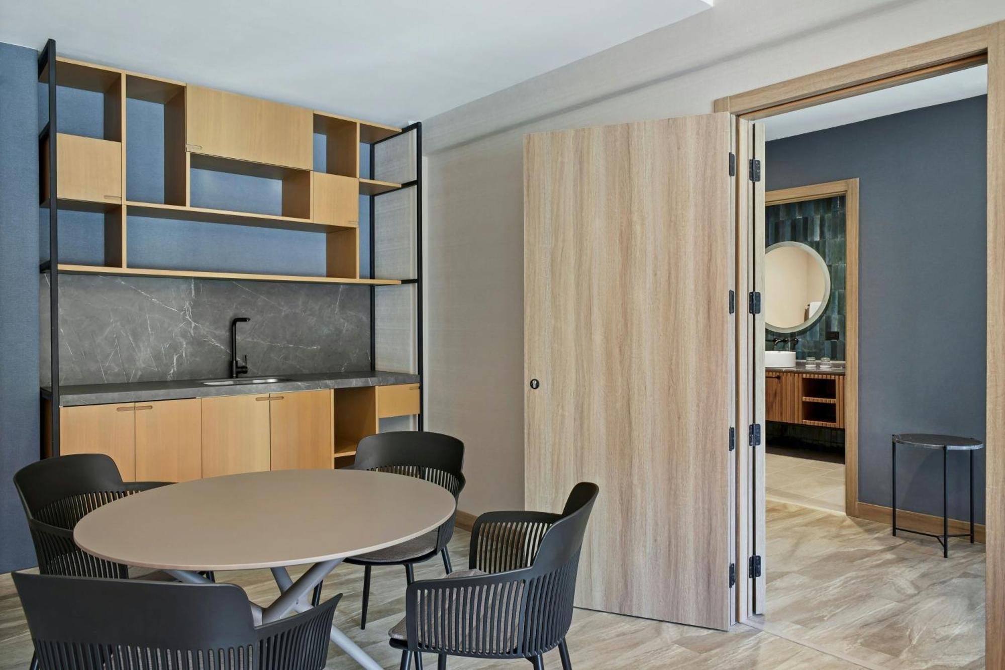 Courtyard By Marriott Escazu San José