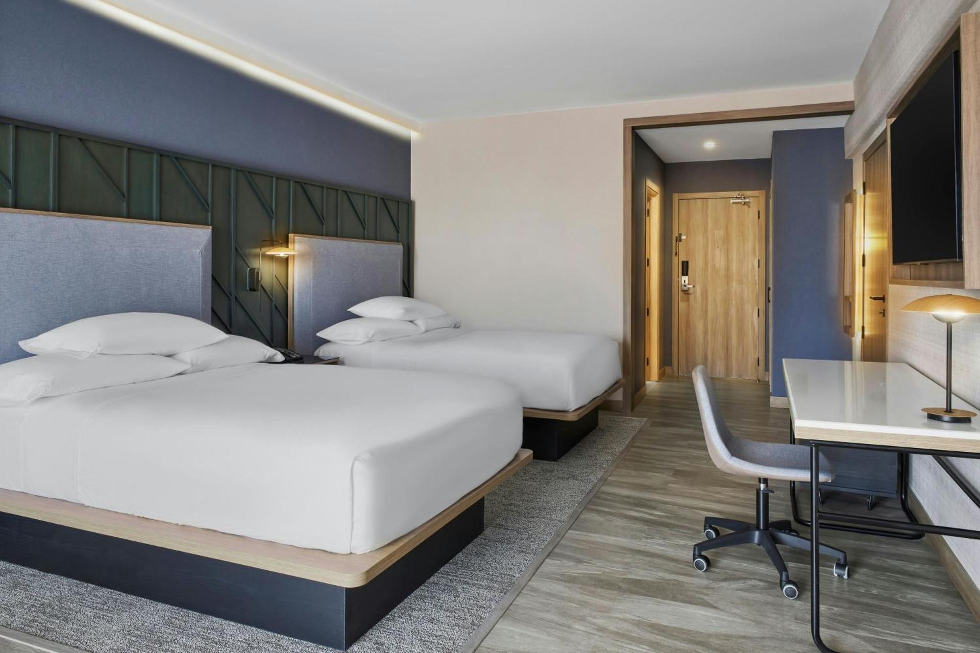 Courtyard By Marriott Escazu