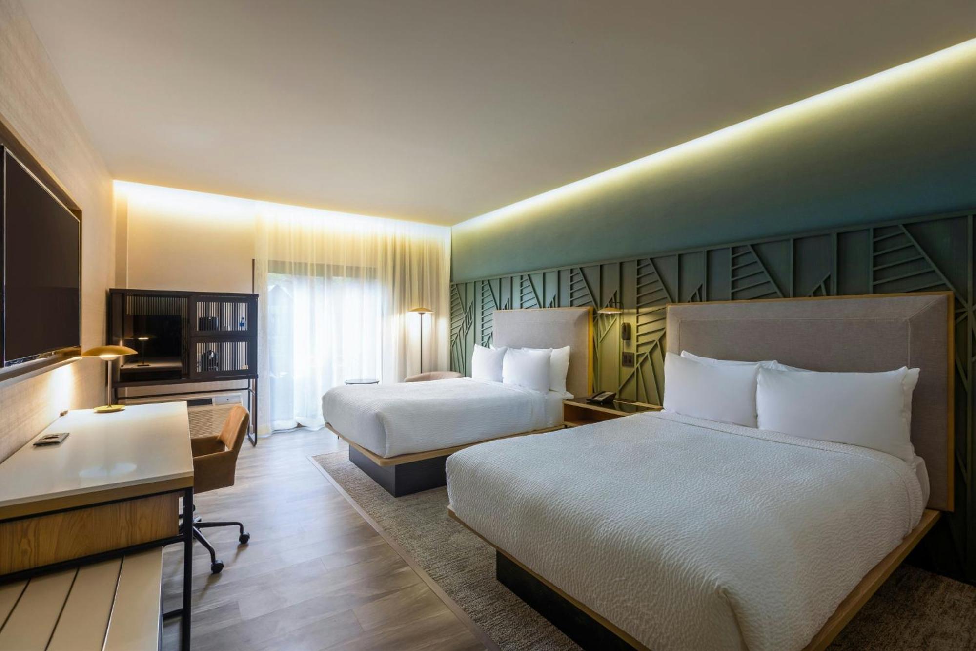 Hotel Courtyard By Marriott 4*