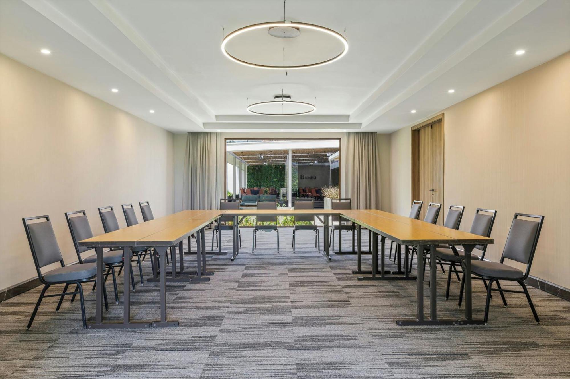 Courtyard By Marriott Hotel 4*
