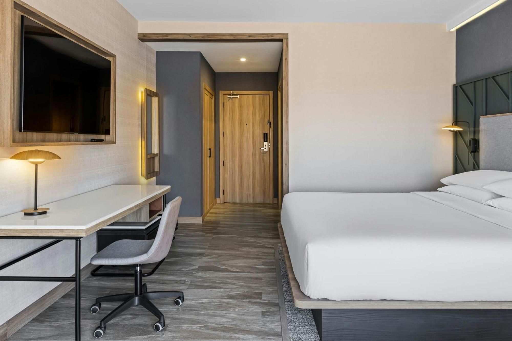 Courtyard By Marriott Escazu San José