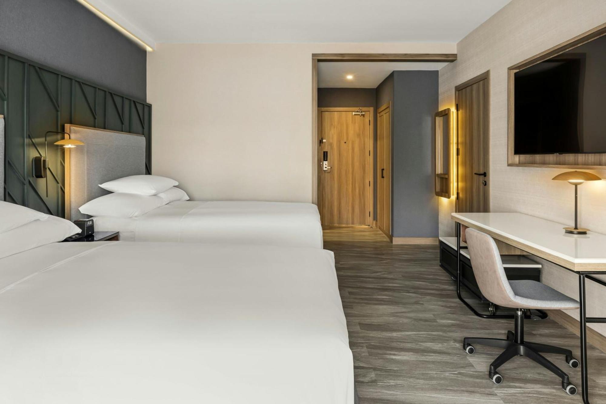 Courtyard By Marriott Escazu 4*