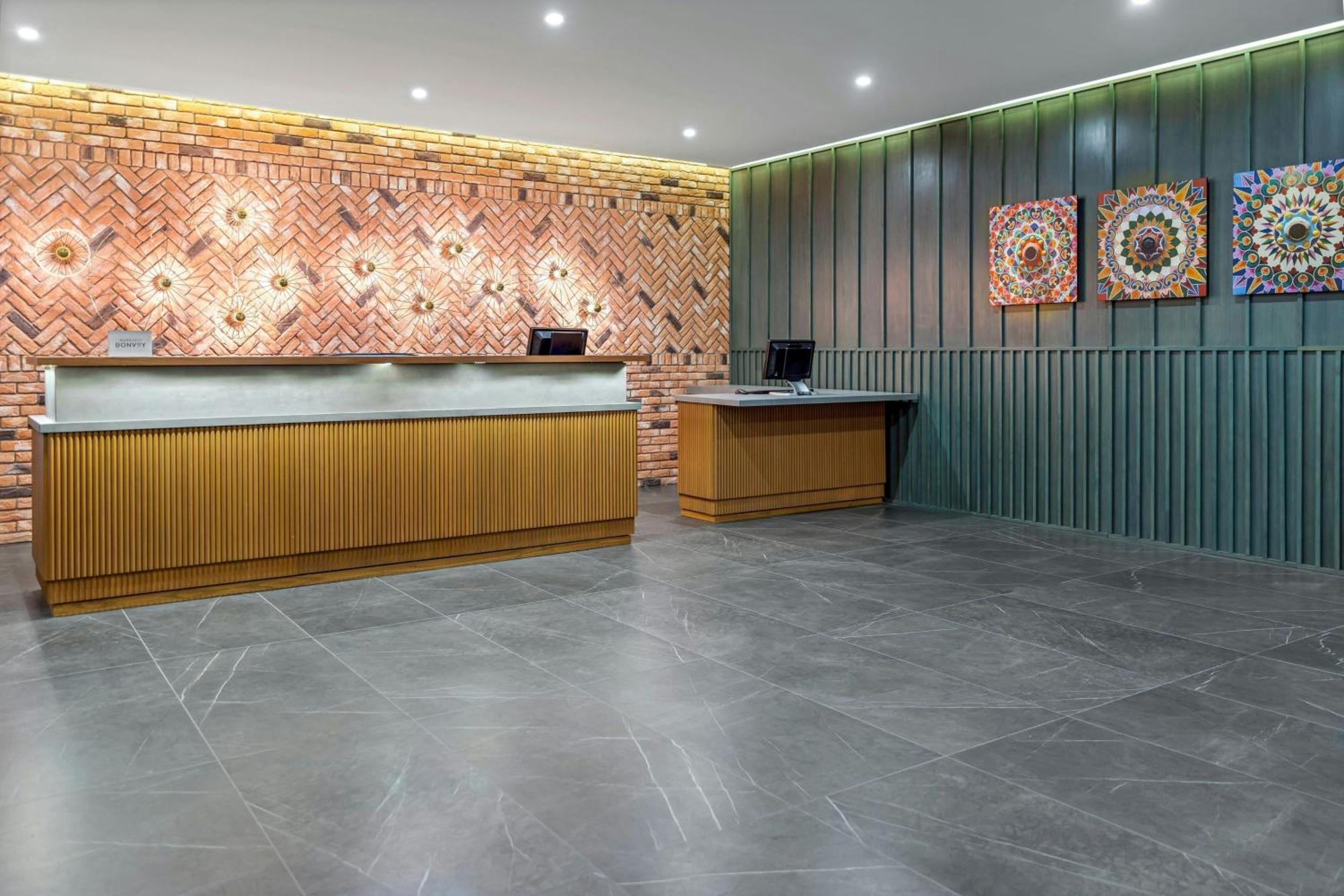 Hotel Courtyard By Marriott Escazu 4*