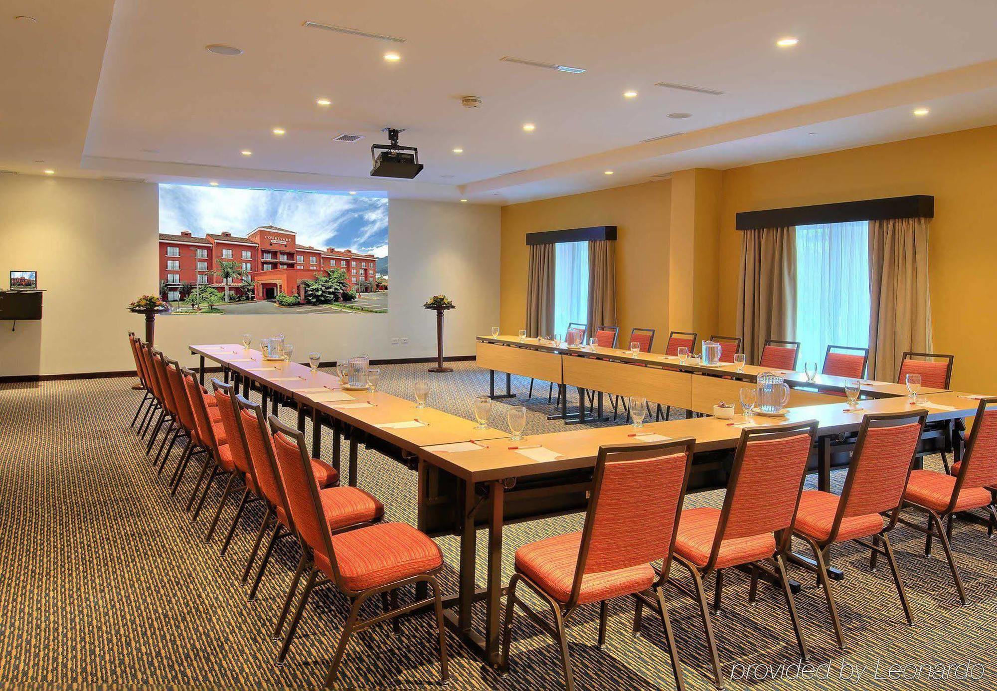 Hotel Courtyard By Marriott 4*