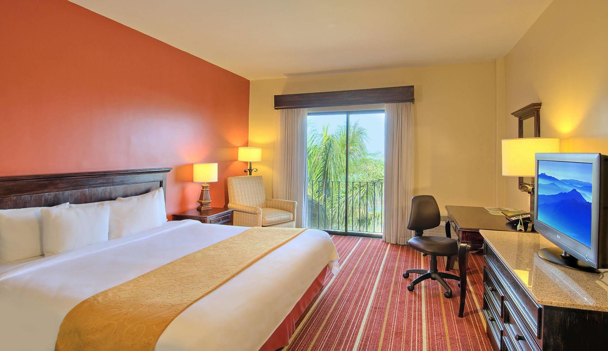 Courtyard By Marriott Escazu Hotel 4*