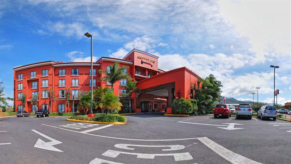 Hotel Courtyard By Marriott